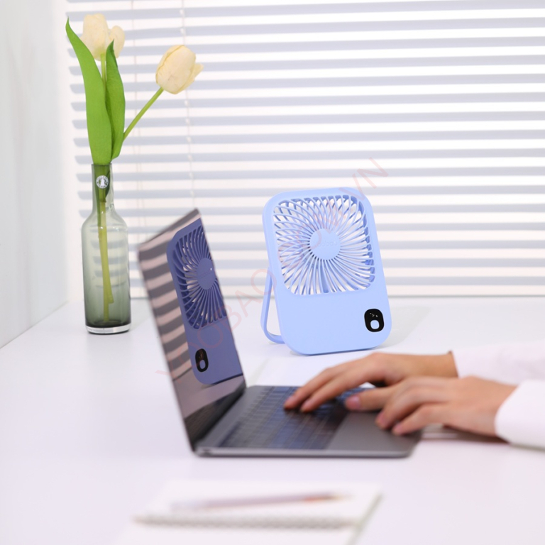 Quạt Mini Tích Điện, Quạt Để Bàn YOOBAO F01 10.000mah Thời Gian Sử Dụng 43h Với 3 Mức Gió Nhỏ Gọn Dễ Mang Đi